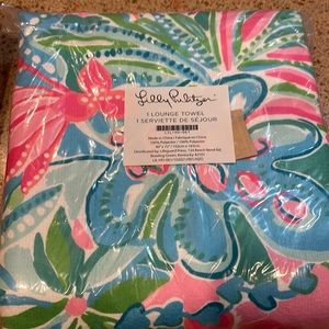 Lilly Pulitzer lounge towel